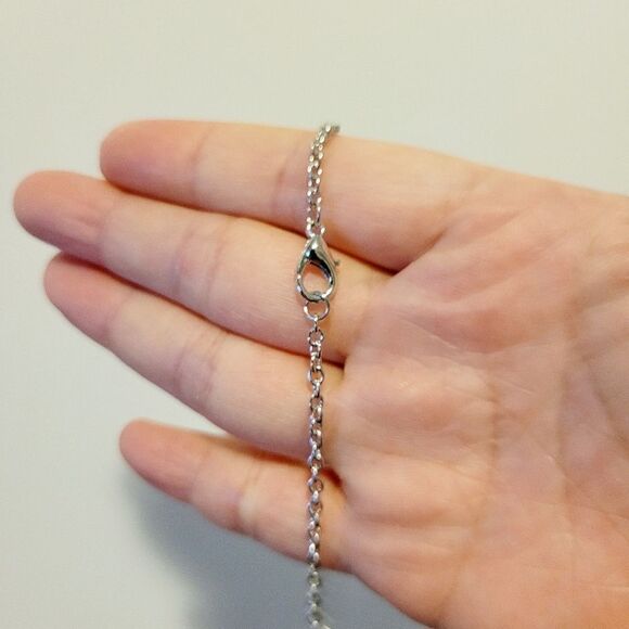 2/$20 Brand new Hello Kitty necklace - Picture 3 of 4